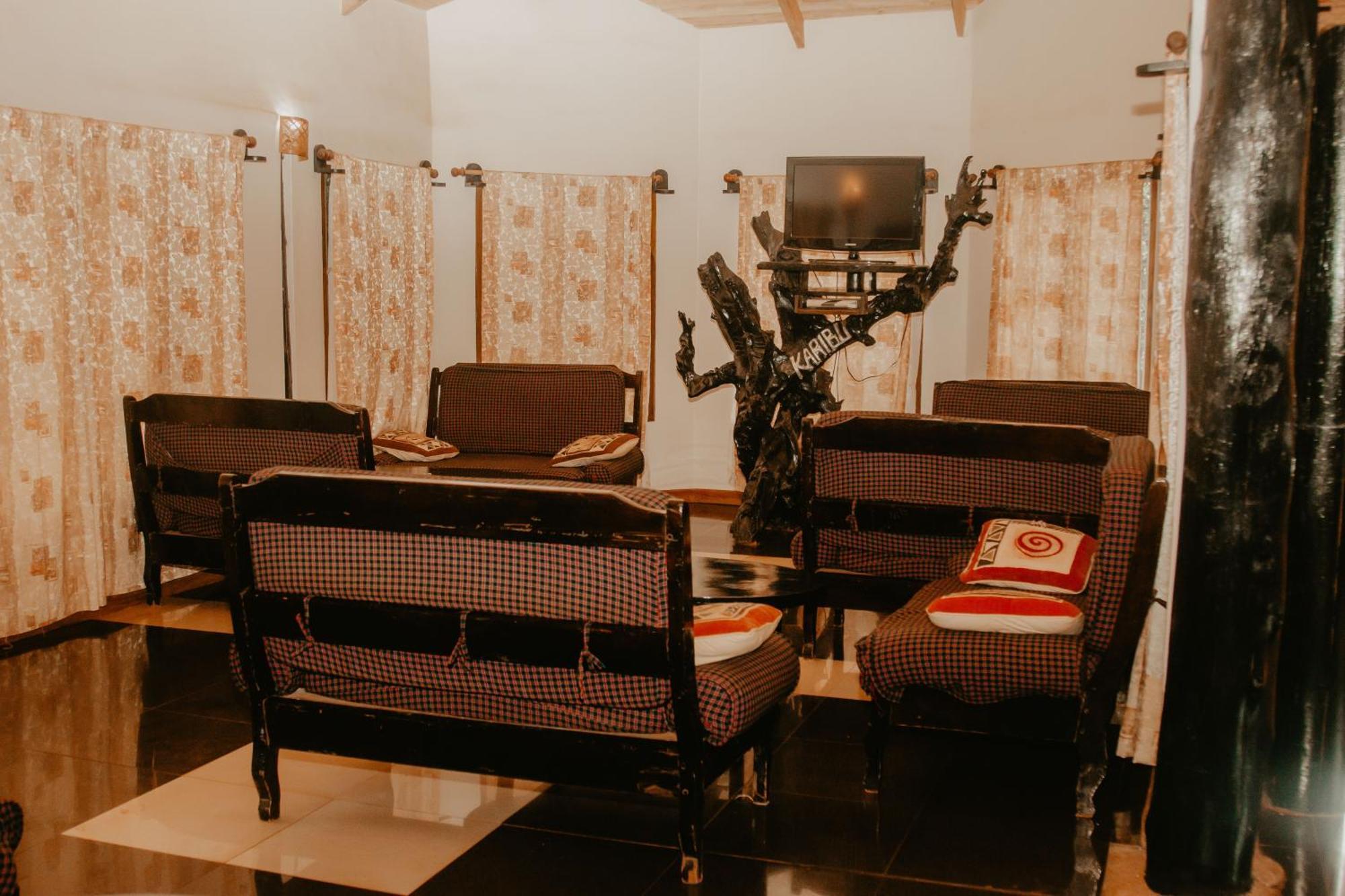 קראטו Ngorongoro Camp And Lodge מראה חיצוני תמונה
